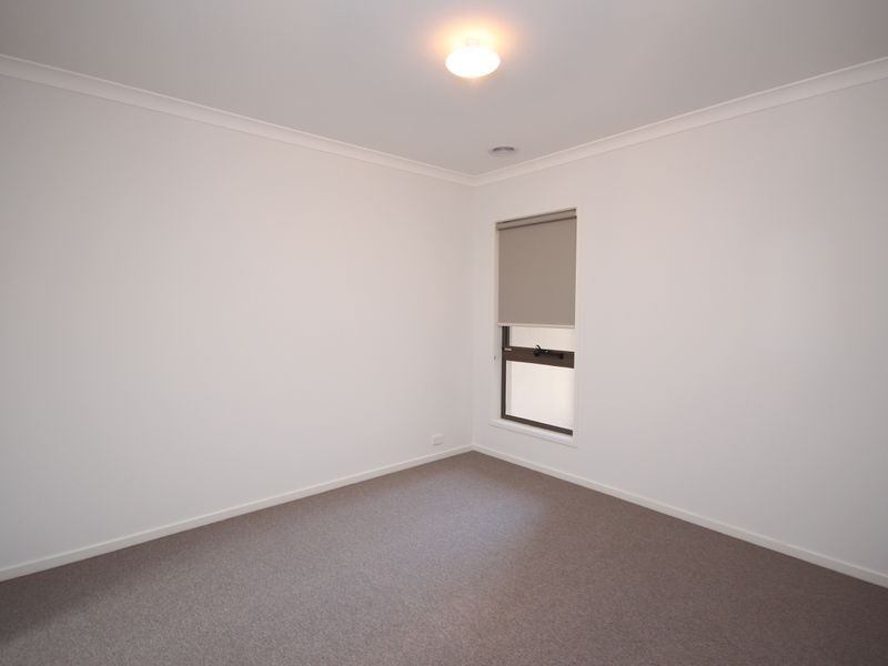 7 Sandwood Place, Craigieburn VIC 3064