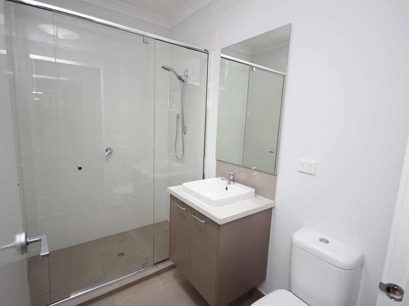 7 Sandwood Place, Craigieburn VIC 3064