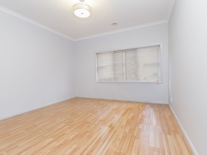 21 Bottlebrush Rd, Craigieburn VIC 3064