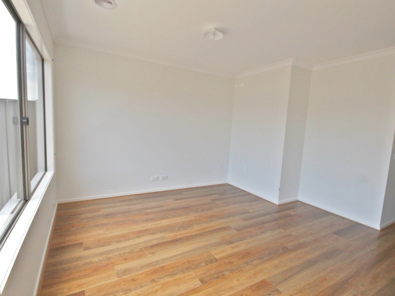 32 Fortitude Drive, Craigieburn VIC 3064