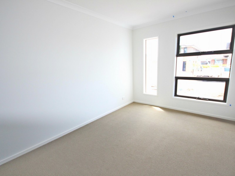 32 Fortitude Drive, Craigieburn VIC 3064