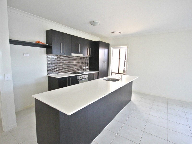 49 Gateshead Street, Craigieburn VIC 3064