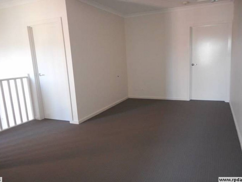 14 Little Windrock Lane, Craigieburn VIC 3064