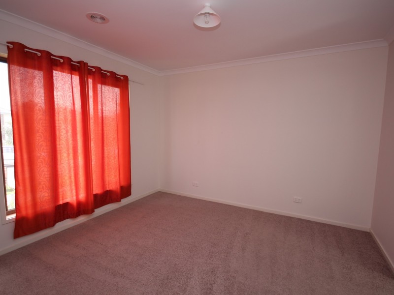 7 Euphoria Street, Craigieburn VIC 3064