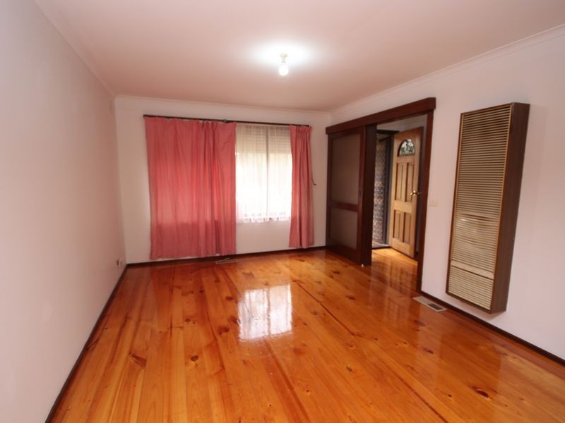 43 Langdon Cres, Craigieburn VIC 3064