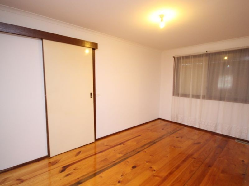 43 Langdon Cres, Craigieburn VIC 3064