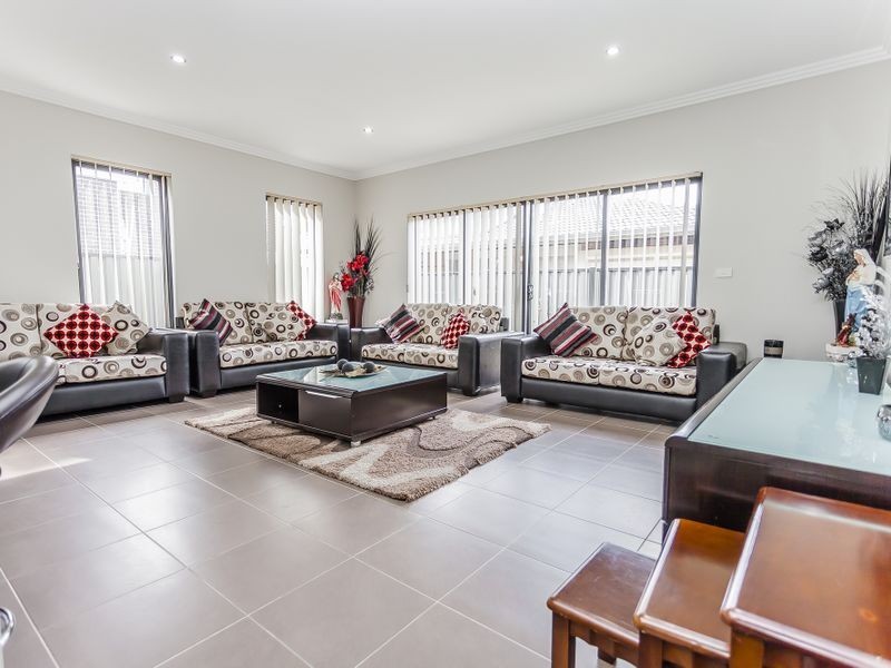 Unit 6/5 Korab Place, Roxburgh Park VIC 3064