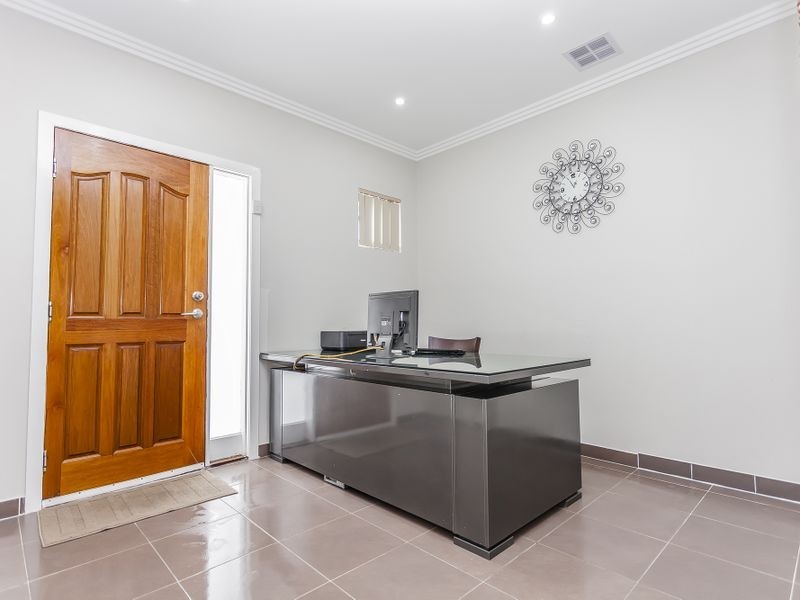 Unit 6/5 Korab Place, Roxburgh Park VIC 3064
