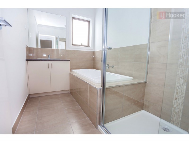 LOT 1054 Highfield Dr, Mickleham VIC 3064