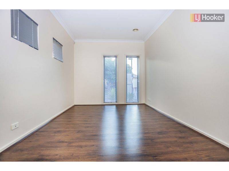 4 Peasholm Corner, Craigieburn VIC 3064