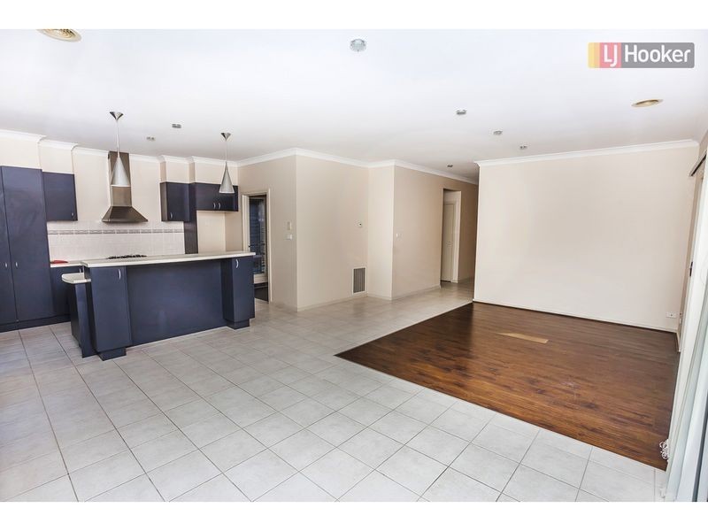 4 Peasholm Corner, Craigieburn VIC 3064