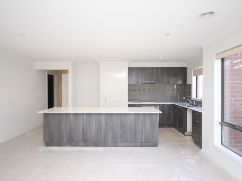 25 Bluebell Drive, Craigieburn VIC 3064