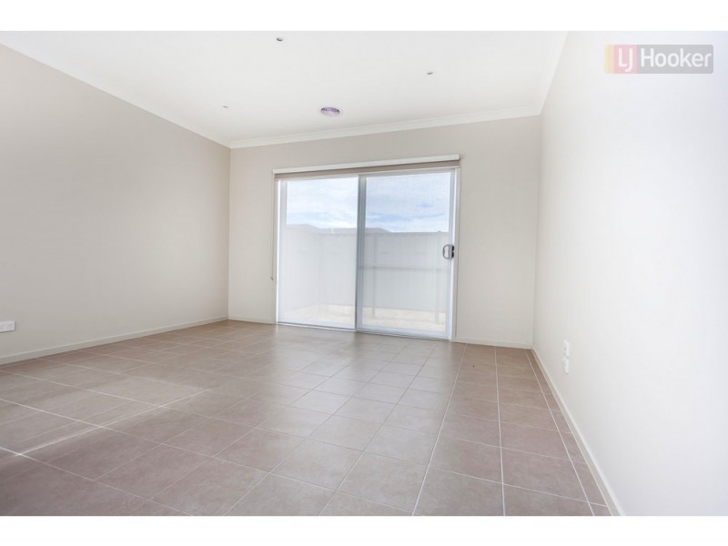 45 Mountleigh Circuit, Craigieburn VIC 3064