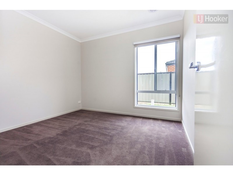 45 Mountleigh Circuit, Craigieburn VIC 3064