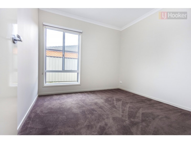 45 Mountleigh Circuit, Craigieburn VIC 3064