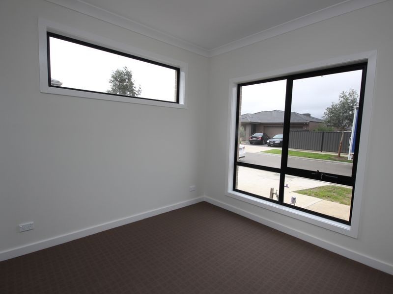 24 Faith Road, Craigieburn VIC 3064