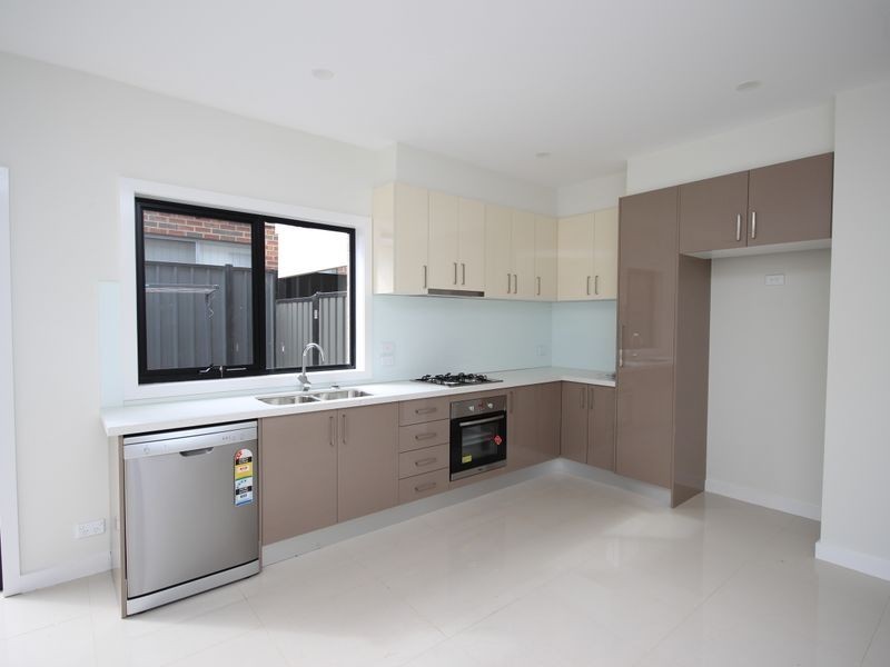 24 Faith Road, Craigieburn VIC 3064
