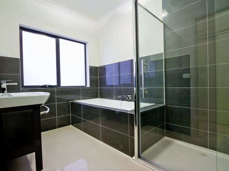 39 Woodside way, Roxburgh Park VIC 3064