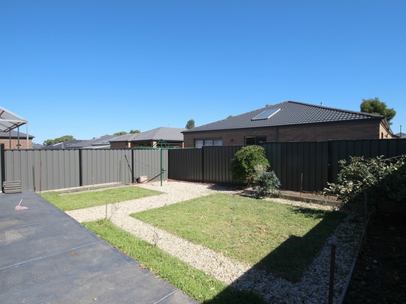 13 Scotney Road, Craigieburn VIC 3064