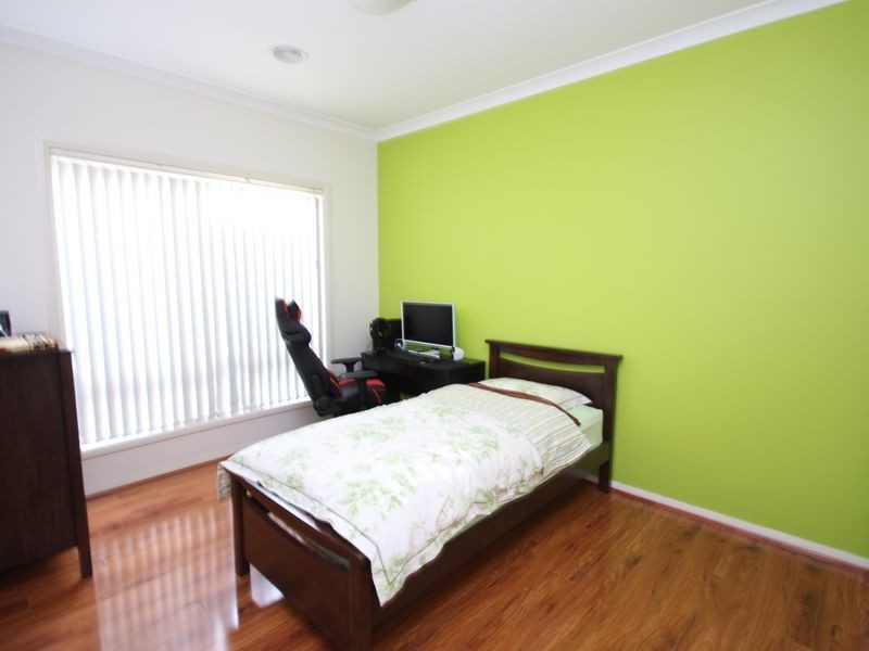 153 Newbury Blvd, Craigieburn VIC 3064