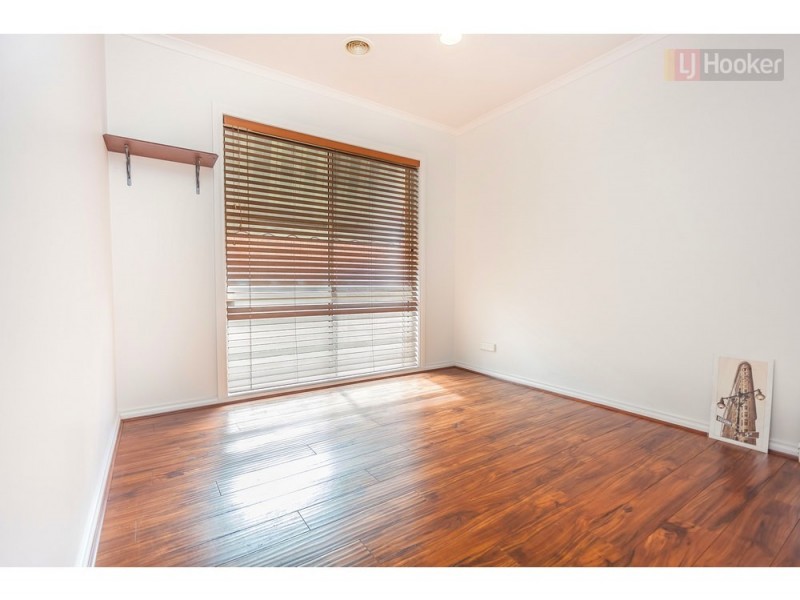 24 Wilkinson Court, Roxburgh Park VIC 3064