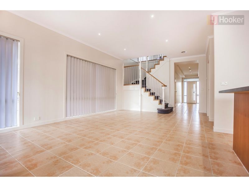 4 Pinehurst Rise, Craigieburn VIC 3064