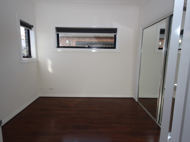 Unit 2/95 Power St, St Albans VIC 3021