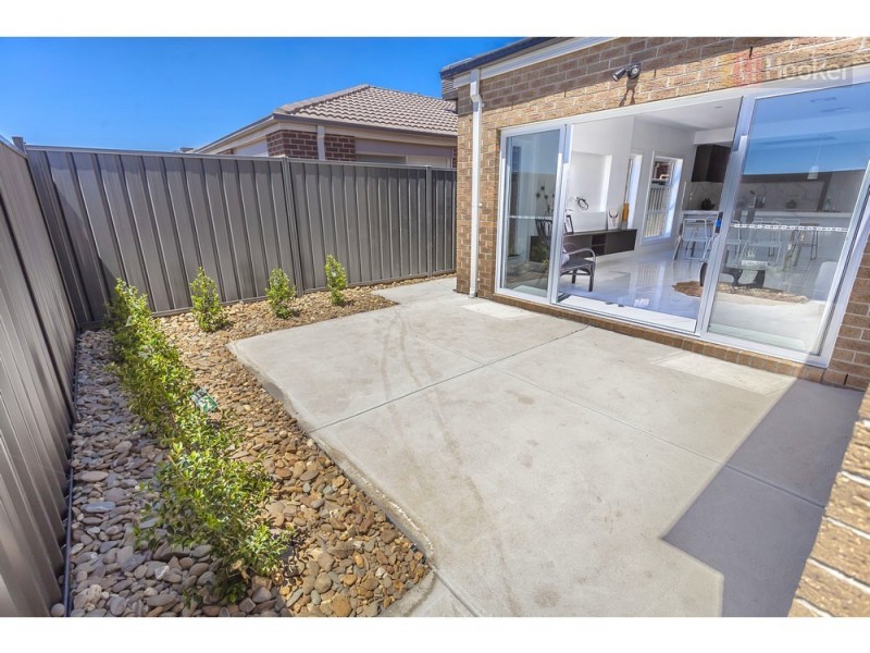 17 Dianella Avenue, Kalkallo VIC 3064