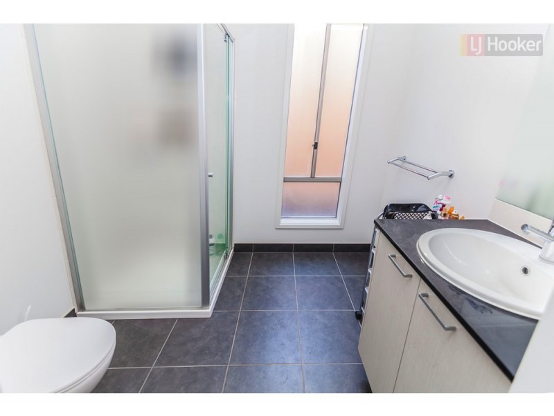 96 Bluebell Drive, Craigieburn VIC 3064