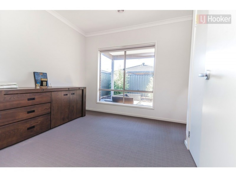 96 Bluebell Drive, Craigieburn VIC 3064