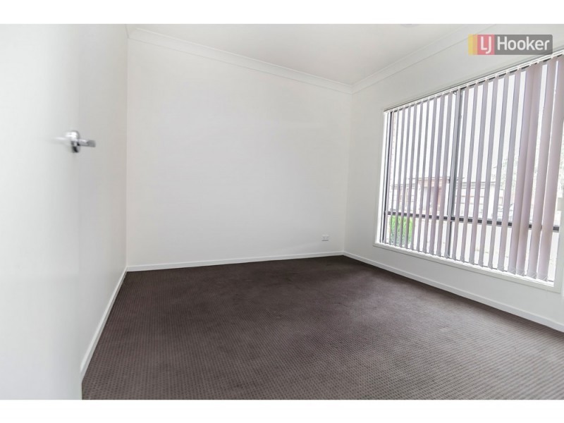 76 Thoresby Circuit, Craigieburn VIC 3064