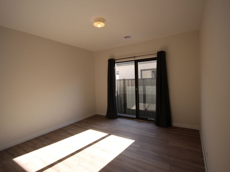 5 Scoria Circuit, Craigieburn VIC 3064