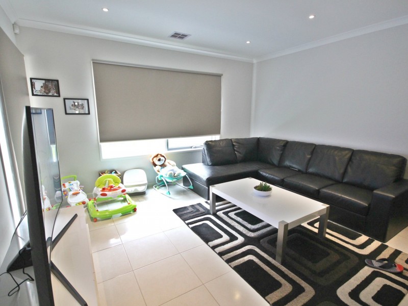 3 Versant Drive, Craigieburn VIC 3064