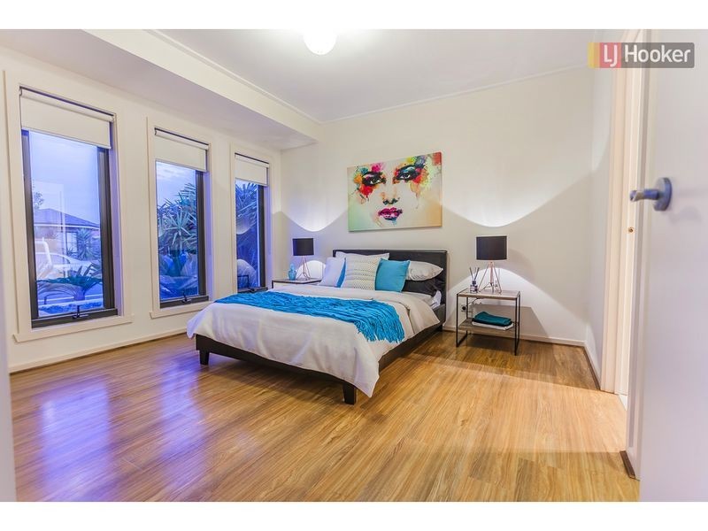 5 Pinelea Court, Roxburgh Park VIC 3064