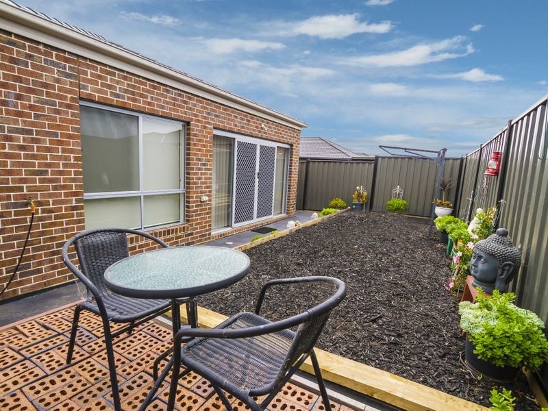 165 Newbury Blvd, Craigieburn VIC 3064