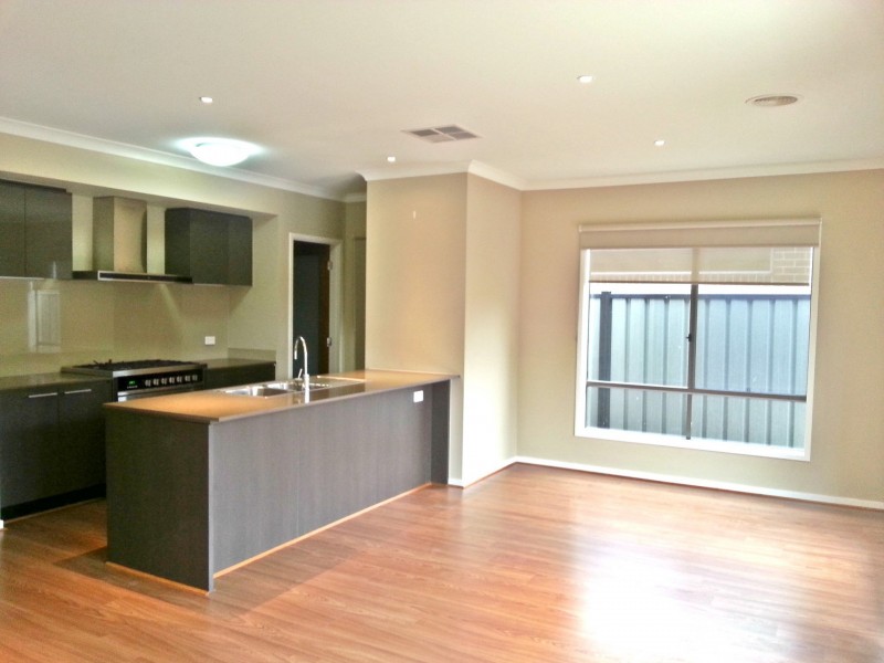 26 Taylan St, Craigieburn VIC 3064