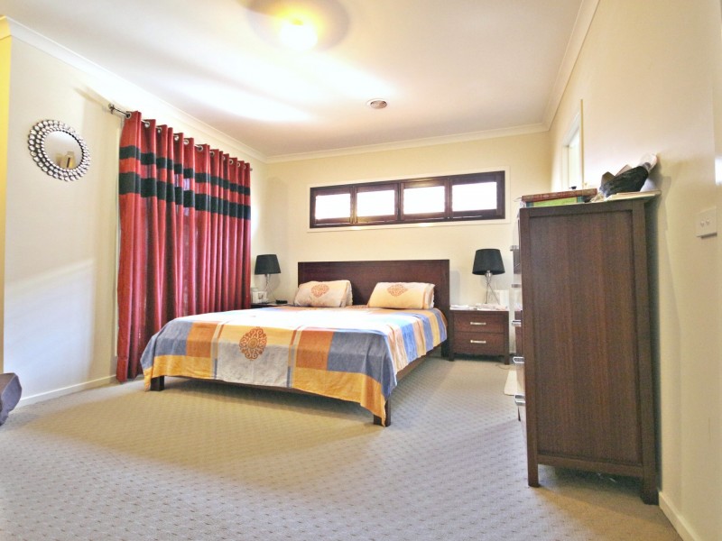 78 Newbury Blvd, Craigieburn VIC 3064