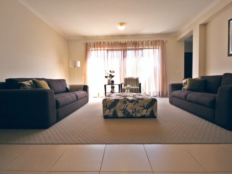 78 Newbury Blvd, Craigieburn VIC 3064