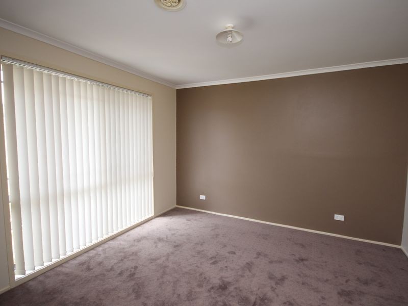 18 Mensa Court, Roxburgh Park VIC 3064