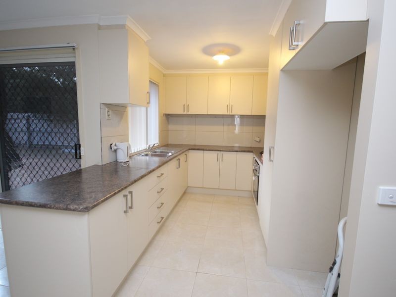 18 Mensa Court, Roxburgh Park VIC 3064