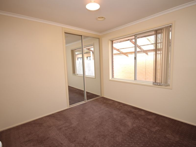 18 Mensa Court, Roxburgh Park VIC 3064