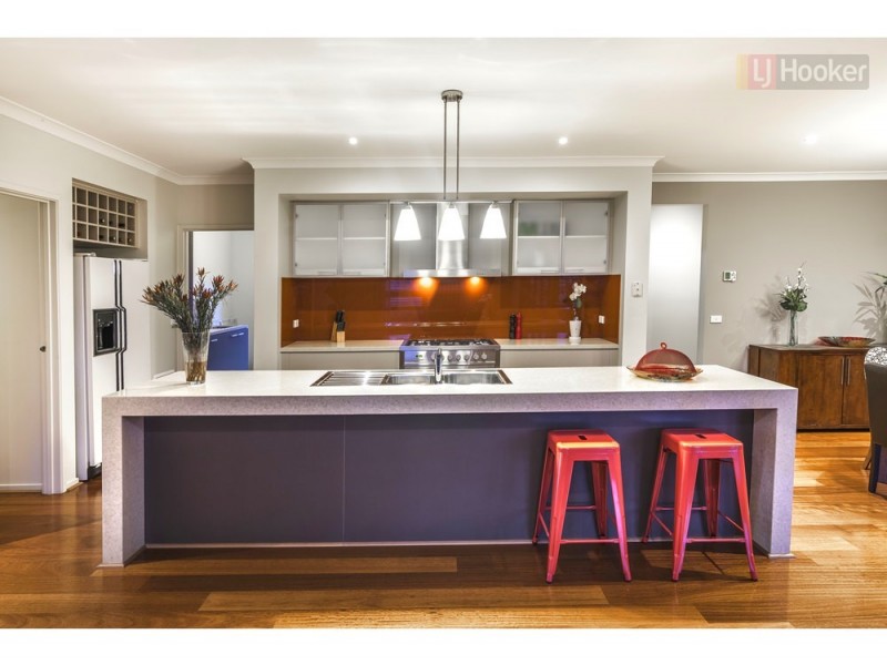 2 Warrawong Court, Craigieburn VIC 3064