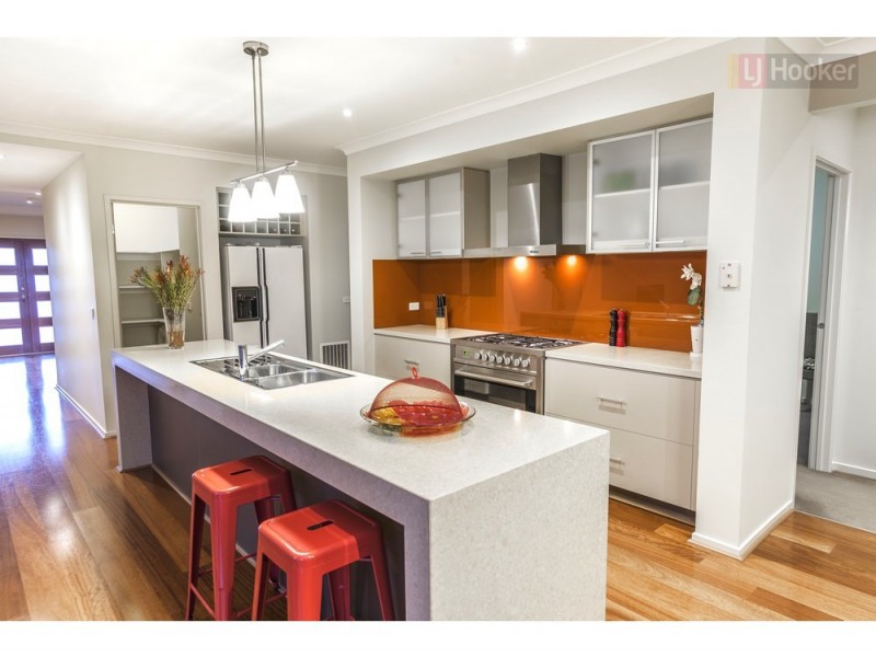 2 Warrawong Court, Craigieburn VIC 3064