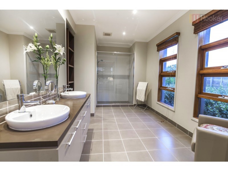 2 Warrawong Court, Craigieburn VIC 3064