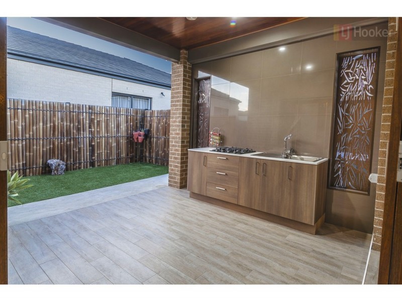 4 Honour Street, Craigieburn VIC 3064