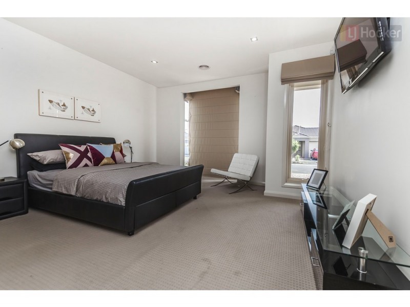 14 Taransay Way, Craigieburn VIC 3064