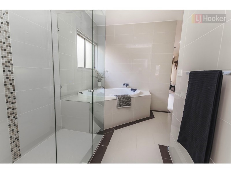 14 Taransay Way, Craigieburn VIC 3064