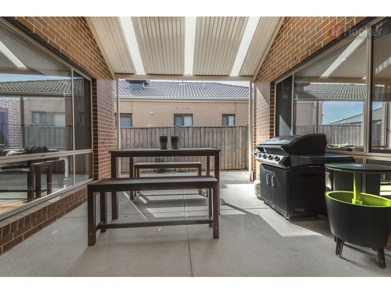 14 Taransay Way, Craigieburn VIC 3064