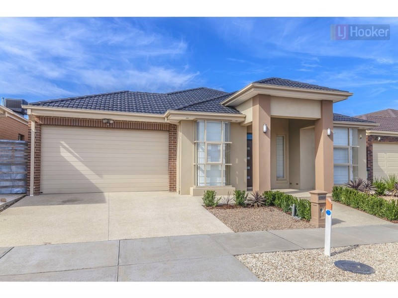 14 Taransay Way, Craigieburn VIC 3064