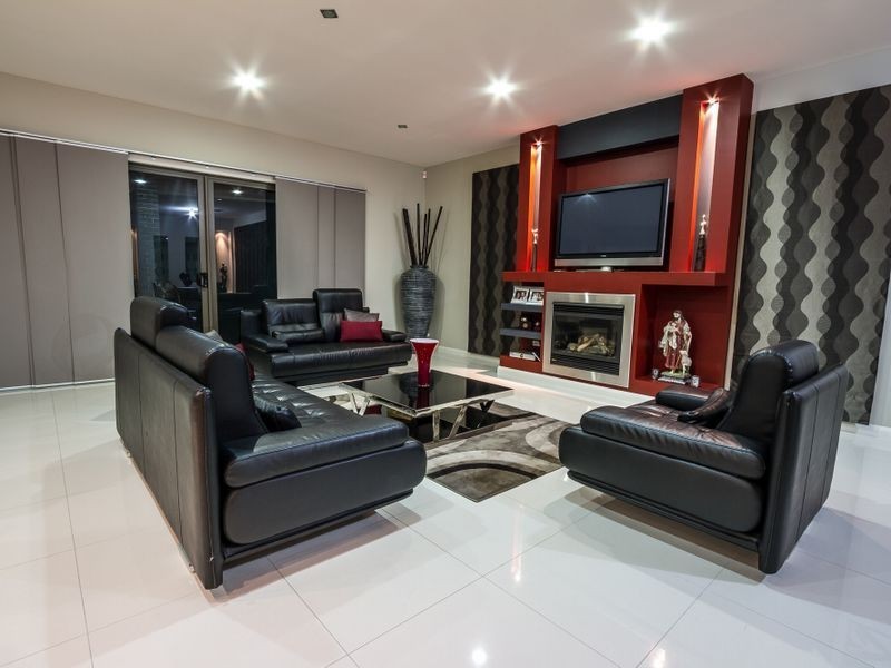 17 Bickerton Way, Roxburgh Park VIC 3064